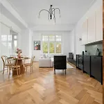 Elegant And Bright Plac Staszica Perfect For Remote Work By Renters Prestige Breslavia