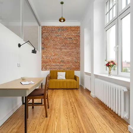 Elegant And Bright Plac Staszica Perfect For Remote Work By Renters Prestige Wrocław